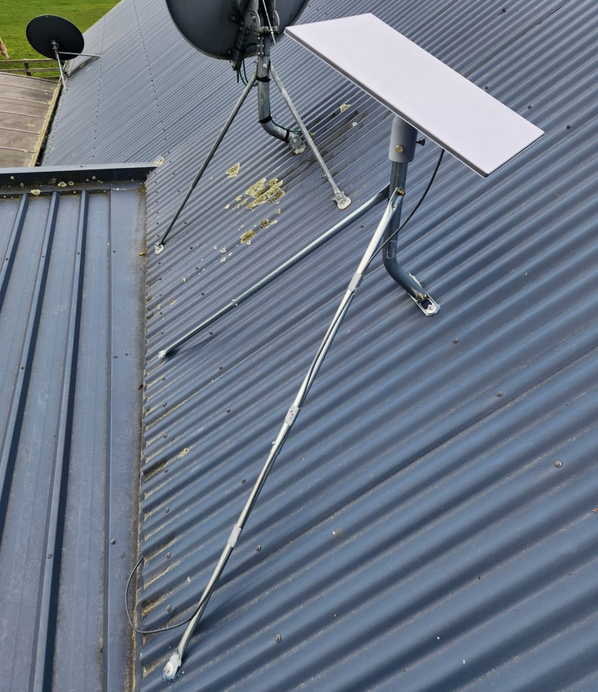 Outcamp Roof Mount Kit for Starlink Gen 3, view 3