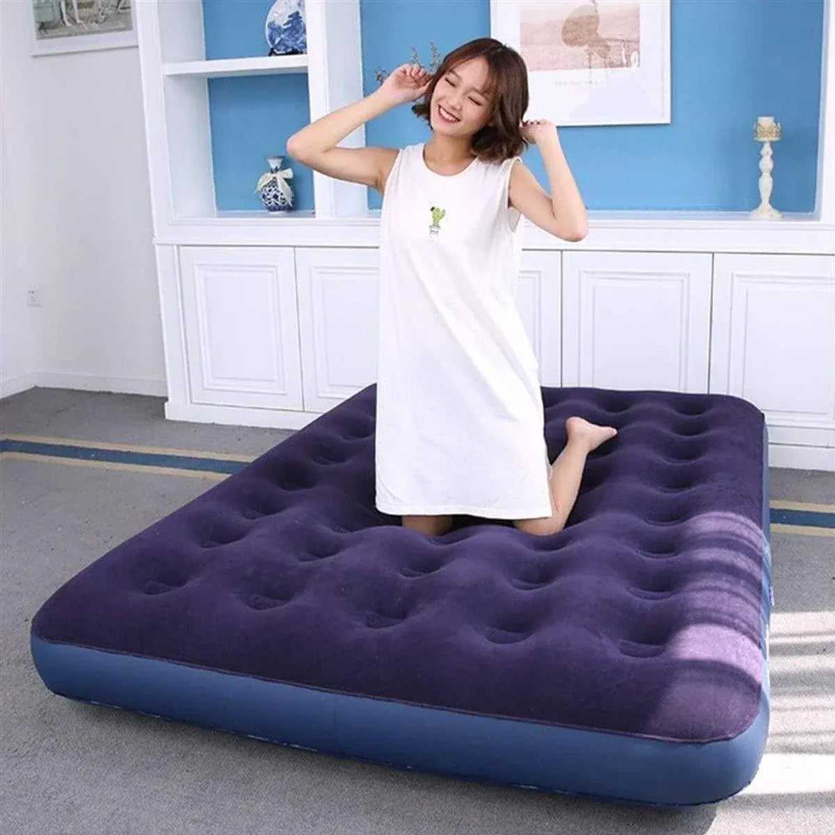 King Size Inflatable Airbed with Built-In Pump, view 8